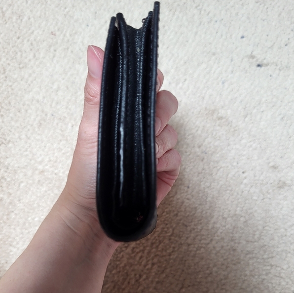 Michael Kors Black Wallet! - Picture 7 of 10